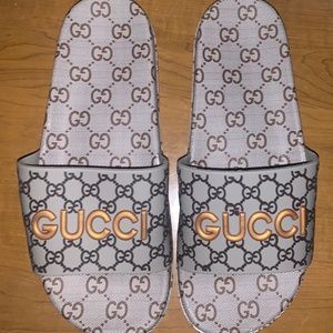 Gucci Men/Women Biege GG Canvas slides/Sandal